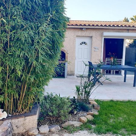 Studio 33 M2 Au Calme Proche Hyeres Ла-Кро Экстерьер фото